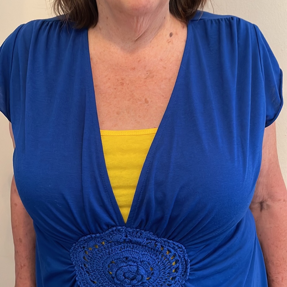 V-Neck Top with 4 Camisoles